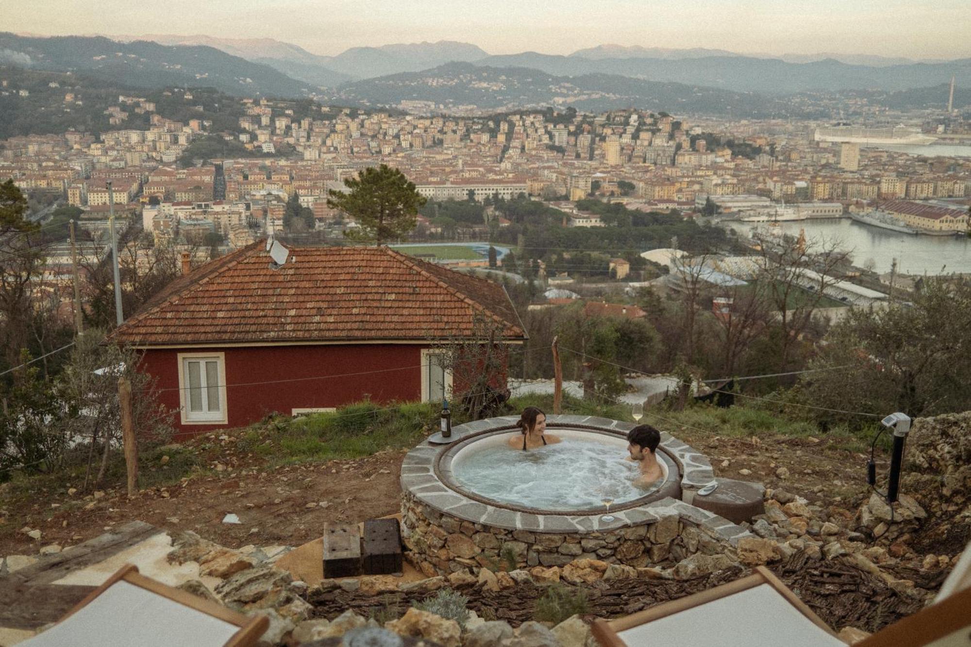 Agriturismo Belvedere 9 لا سبيتسْيا المظهر الخارجي الصورة