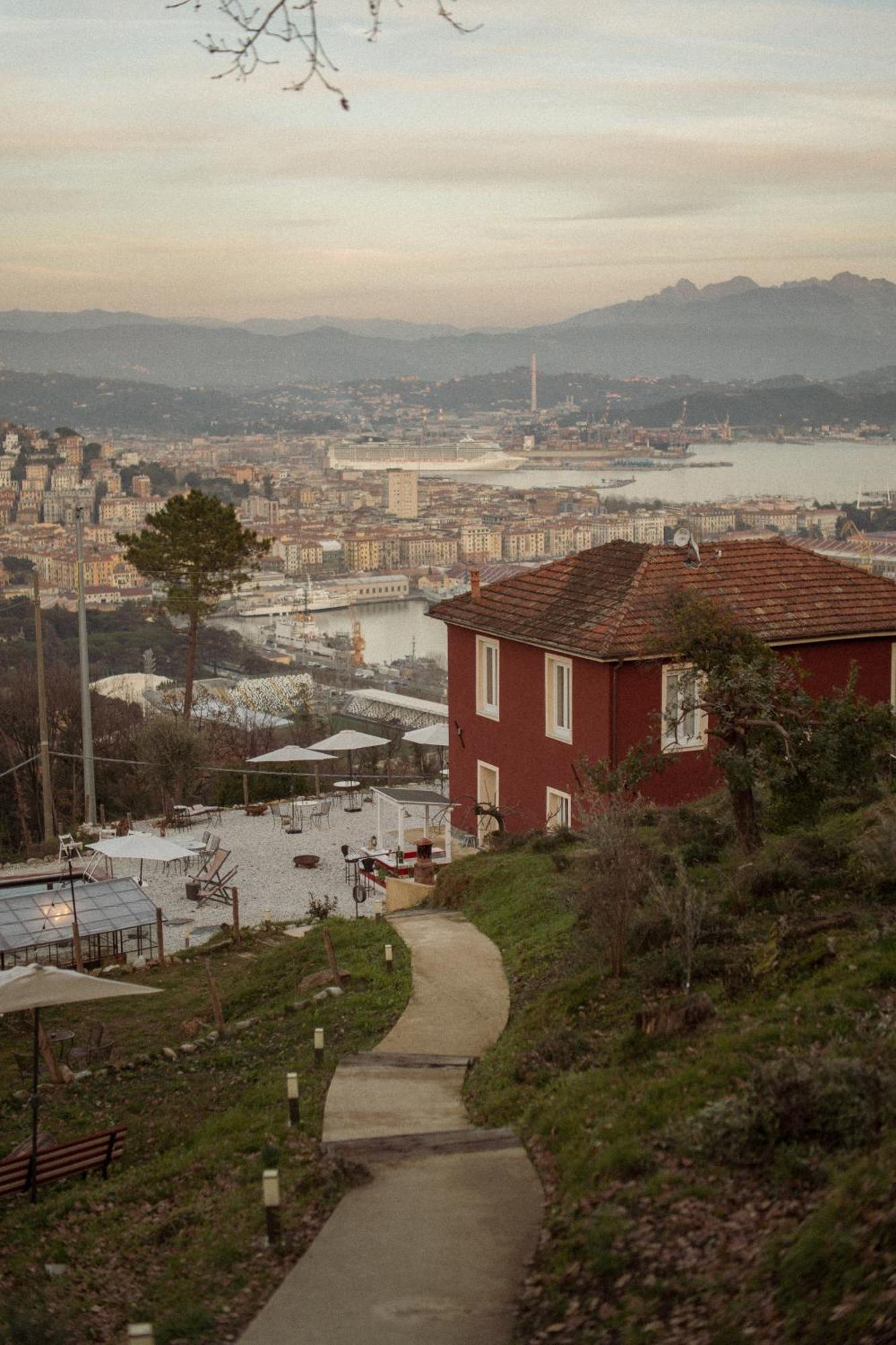 Agriturismo Belvedere 9 لا سبيتسْيا المظهر الخارجي الصورة